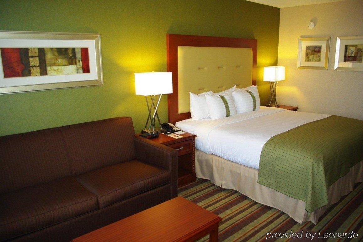 Doubletree By Hilton Buena Park Hotel Room photo